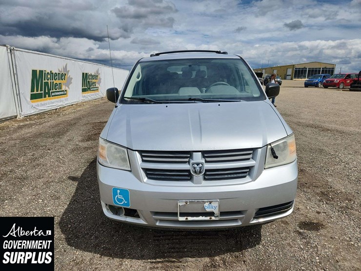 2009-dodge-grand-caravan-se-image-10