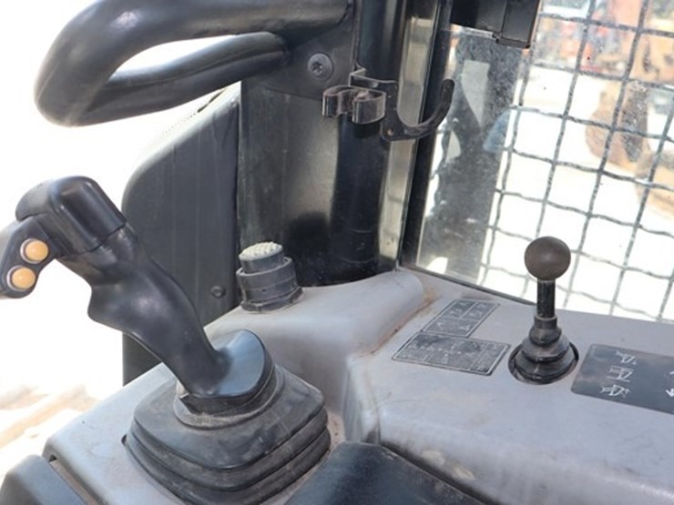 2012-caterpillar-d6n-xl-image-30