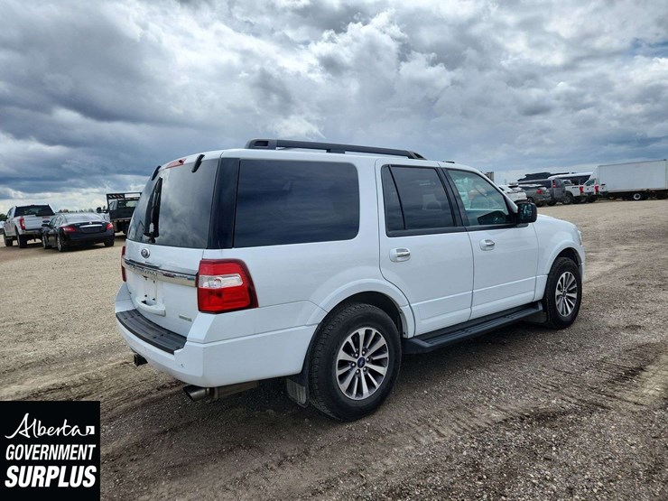 2015-ford-expedition-image-4