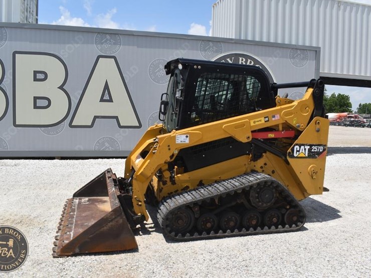 2018-caterpillar-257d-image-17