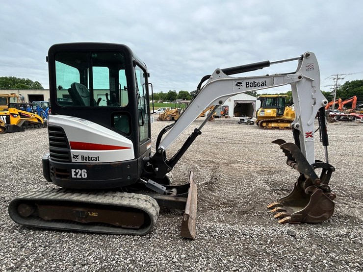 2016-bobcat-e26-image-5