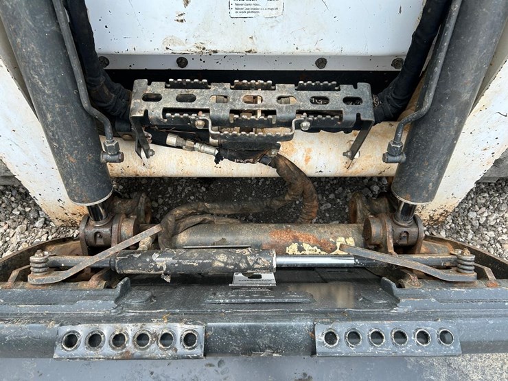 2019-bobcat-t770-image-10
