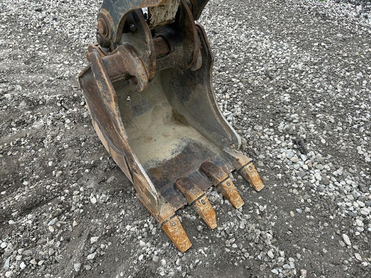 2016-bobcat-e26-image-8