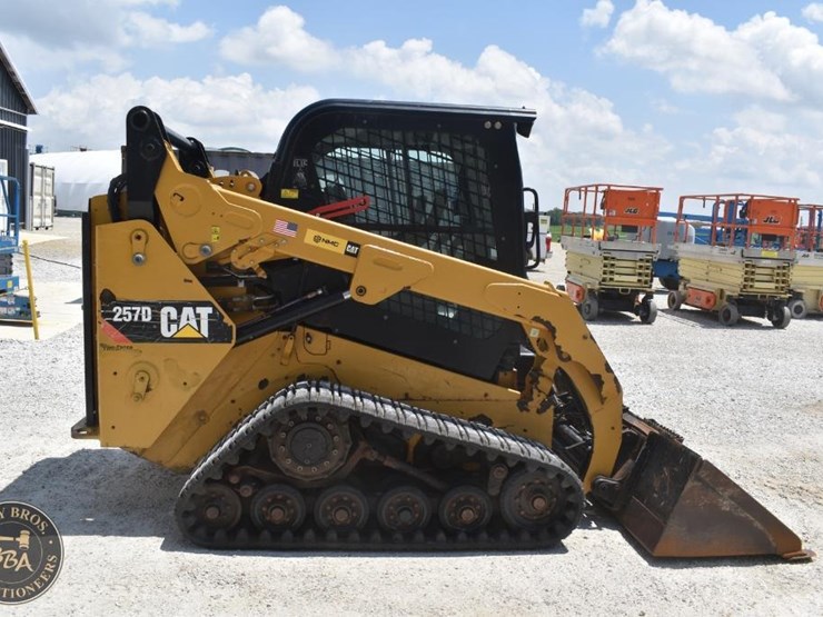 2018-caterpillar-257d-image-24