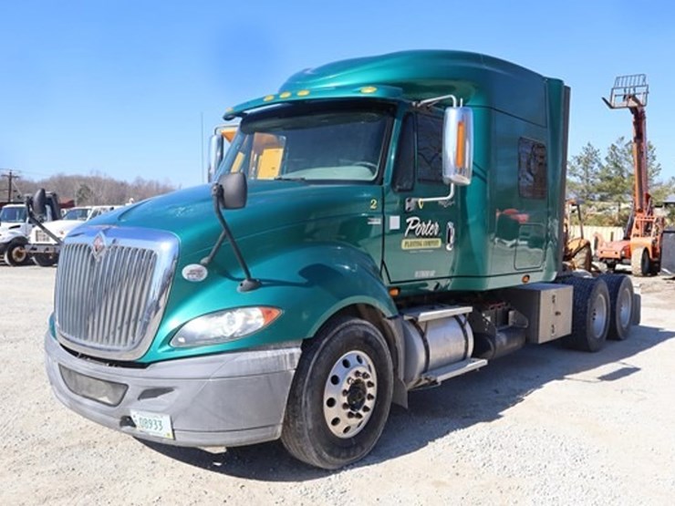 2012-international-prostar-image-1