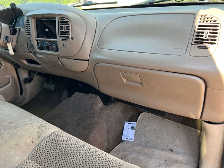 2003-ford-f150-image-24
