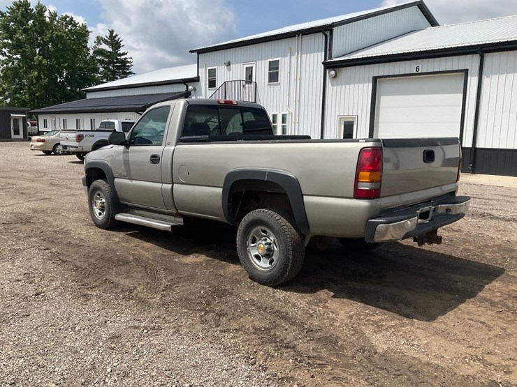 2001-chevrolet-silverado-2500-image-7