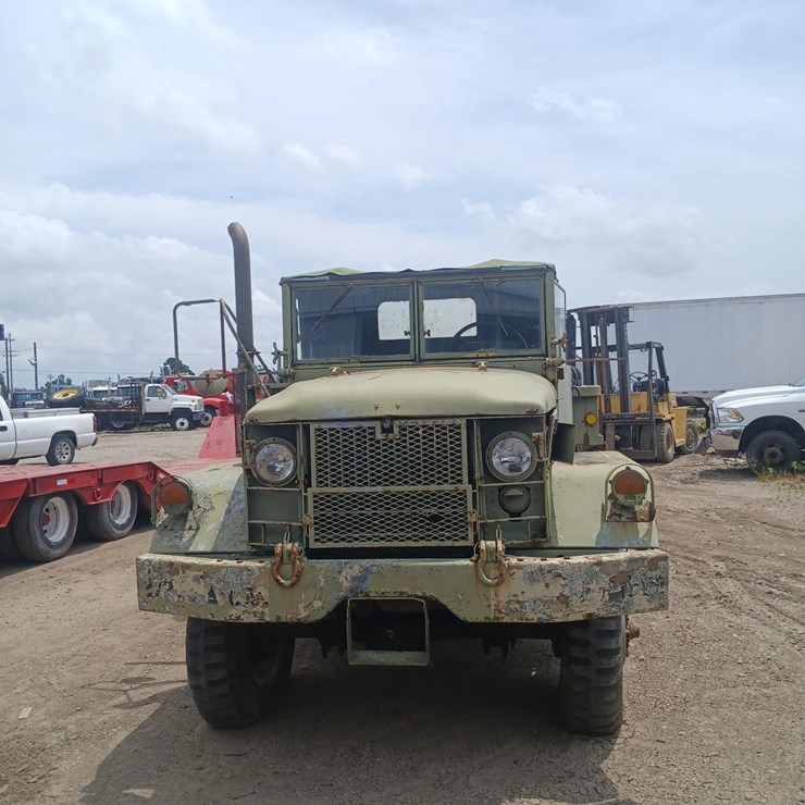 #533 • DEUCE AND HALF MILITARY TRUCK - SIKESTON, MO