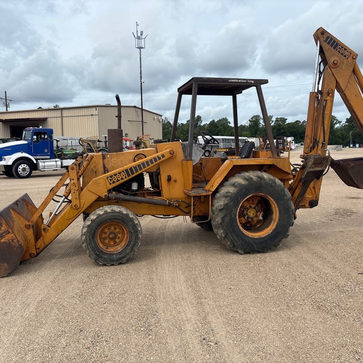 CASE 680E