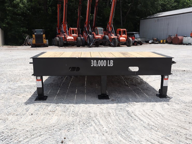 #570-•-20'-loading-ramp-image-7