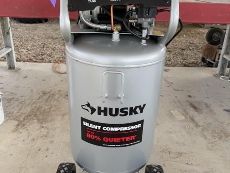 sl---20-gallon-husky-quiet-air-compressor-image-1