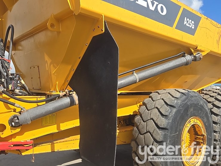 2020-volvo-a25g-image-15
