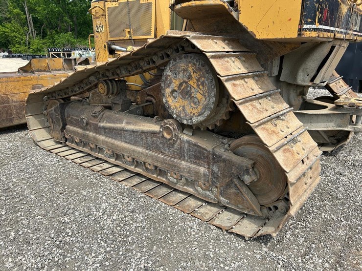 caterpillar-d6n-lgp-image-15