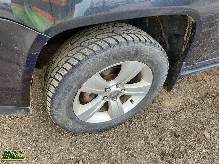 2014-jeep-compass-image-29