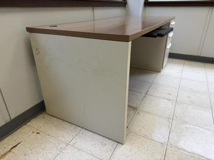 3-drawer-metal-office-desk-with-wood-grain-top-image-5