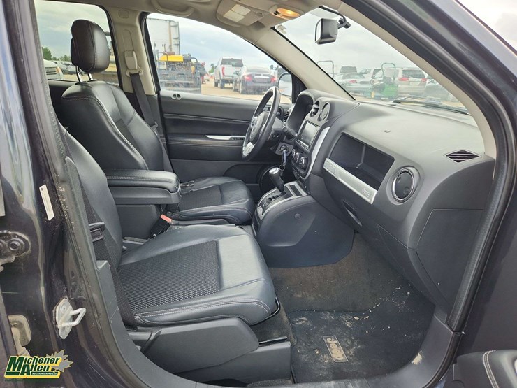 2014-jeep-compass-image-15