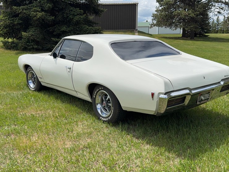 1968-pontiac-gto-image-12
