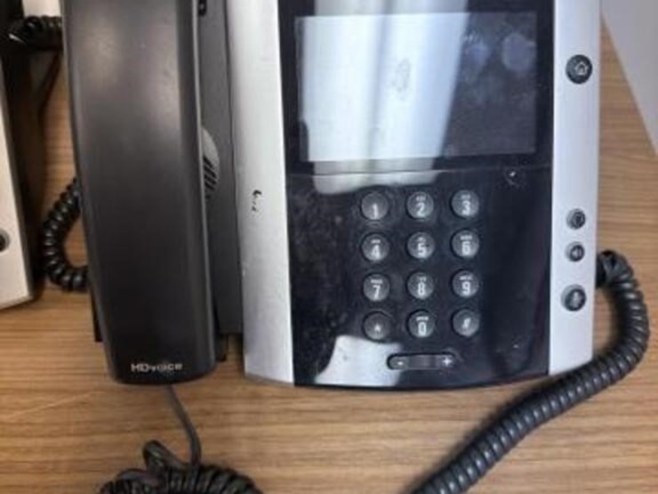 (11)-office-phones-image-4