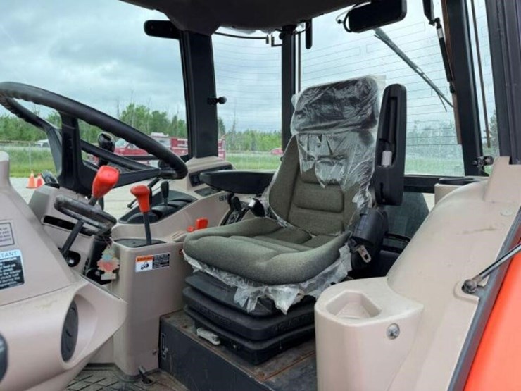 kubota-m7060d-image-21