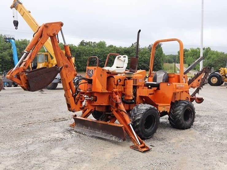 ditch-witch-3210-image-1