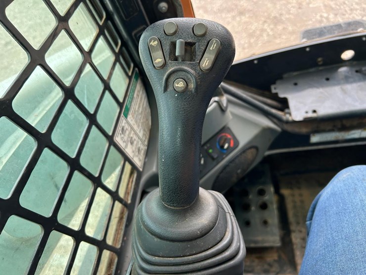 2019-bobcat-t770-image-26