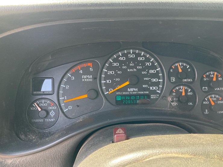 2001-chevrolet-silverado-2500-image-28