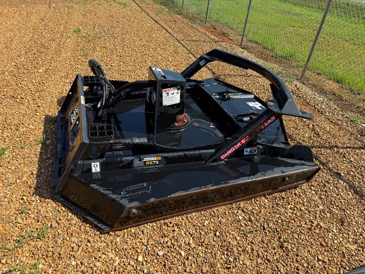 john-deere-72-image-3