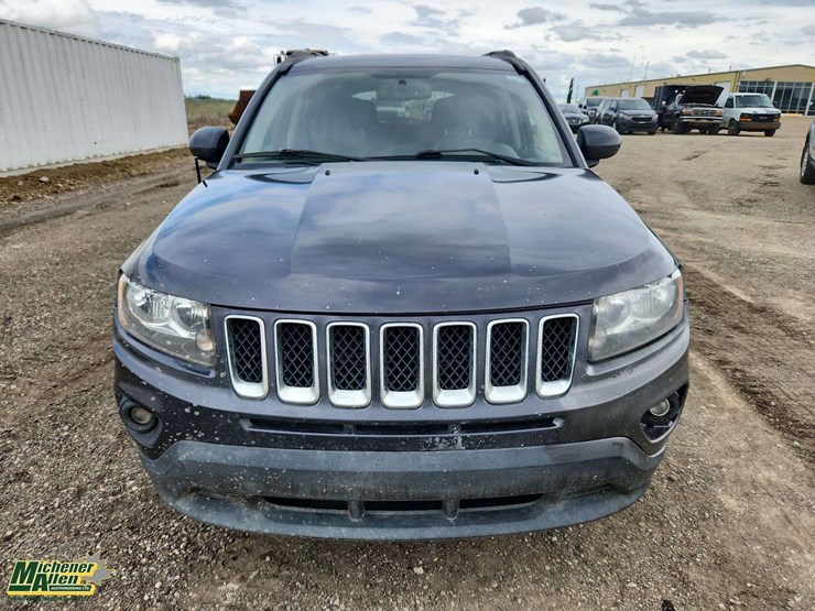 2014-jeep-compass-image-16
