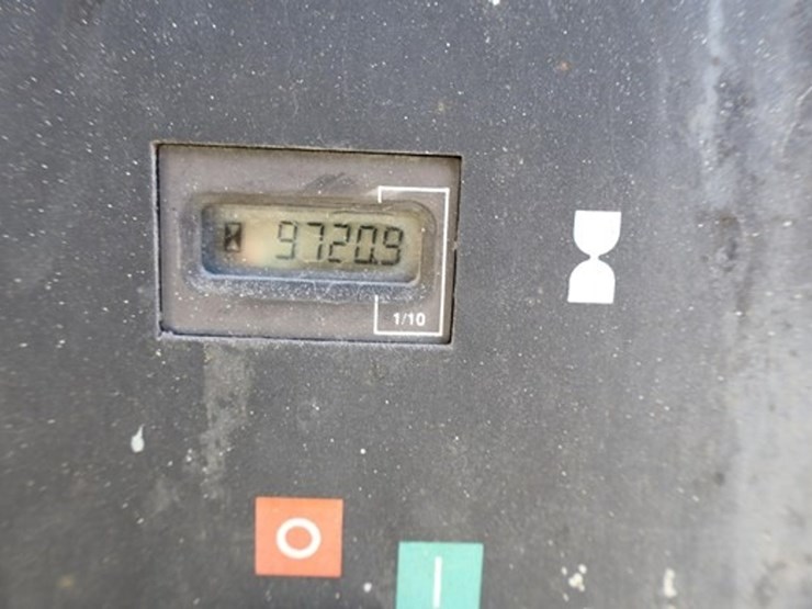 #1094-•-1999-ingersoll-rand-1600-mobile-air-compressor-image-13