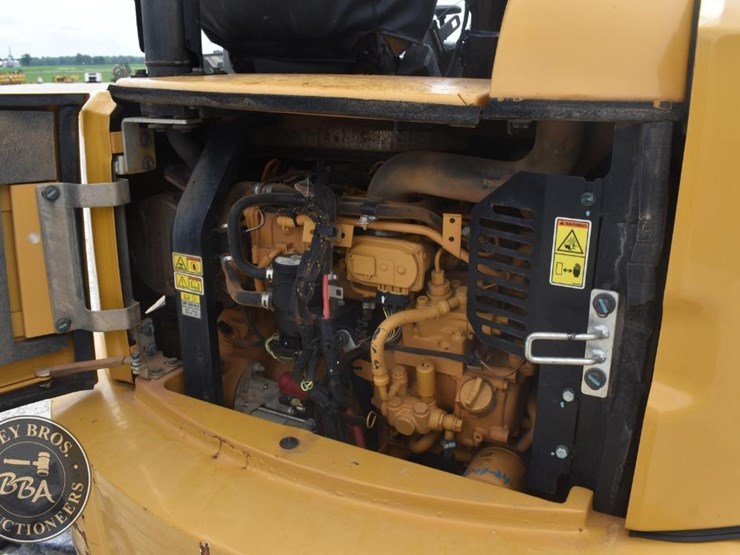 2019-caterpillar-305e2-cr-image-49