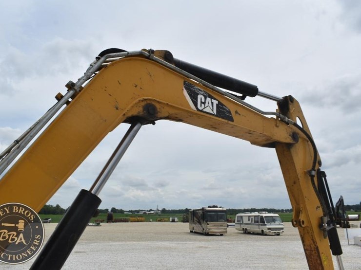 2016-caterpillar-305e2-cr-image-20