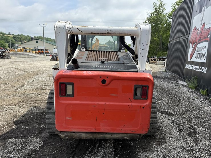 2019-bobcat-t740-image-3