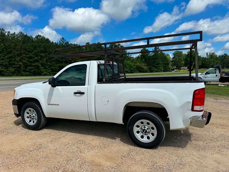 2013-gmc-sierra-1500-image-3