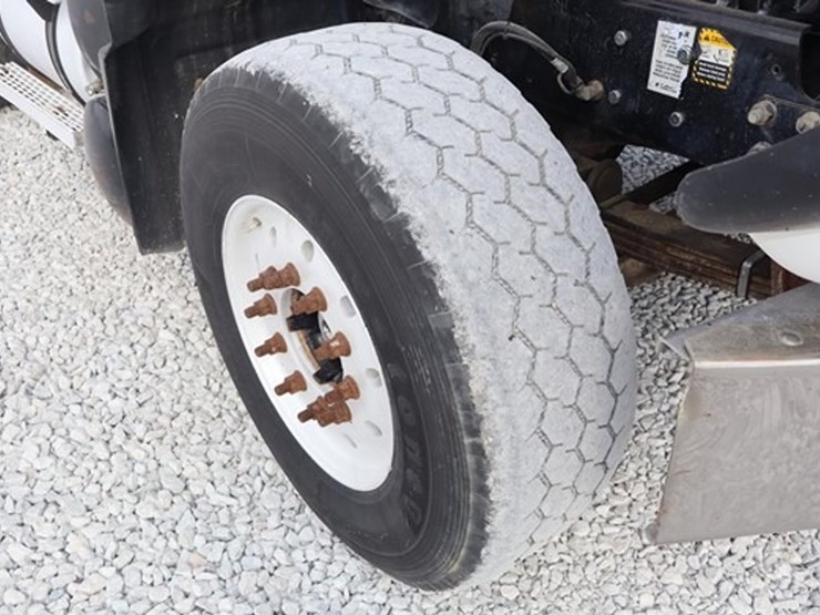 #516-•-2007-mack-cv713-tri-axle-dump-truck-image-16
