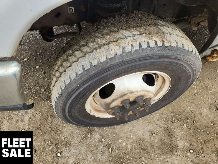 2012-ford-e450-image-11