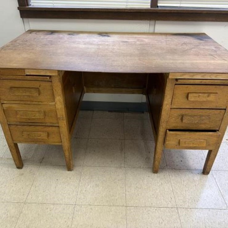 6 Drawer Wood Desk