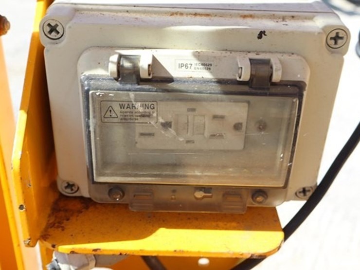 2018-jcb-s3246e-image-17