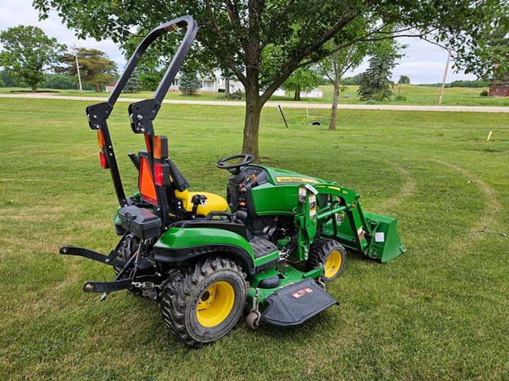 john-deere-1025r-image-5