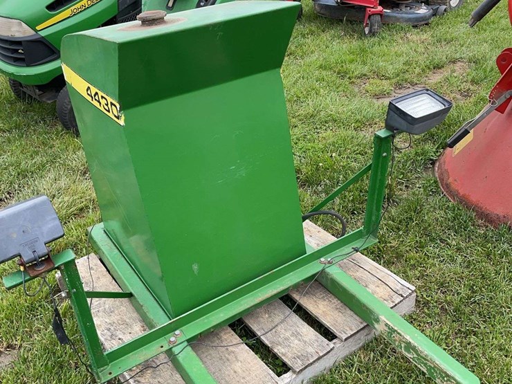 john-deere-front-fuel-tank-off-4430-image-3