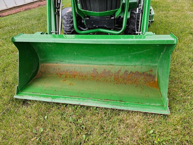 john-deere-1025r-image-9