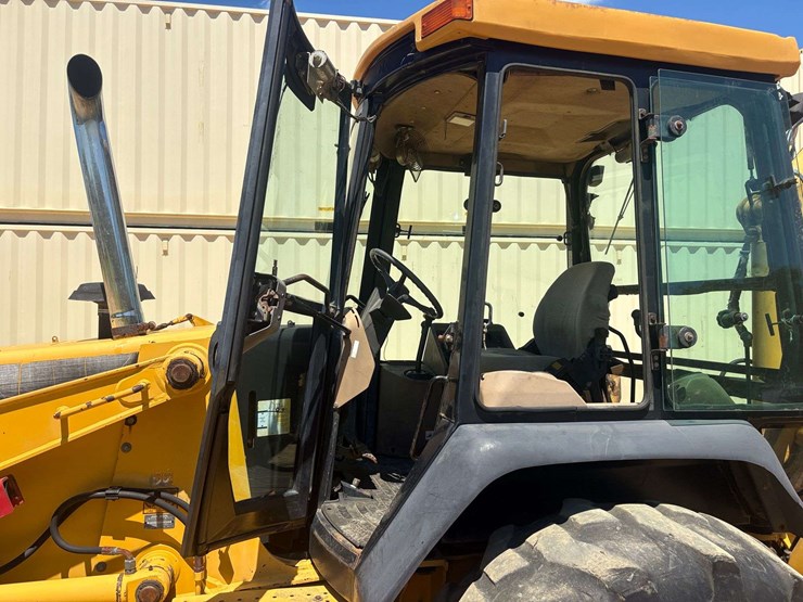deere-410e-image-15