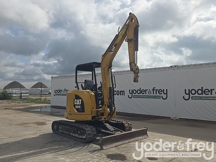 2016-cat-304e2-image-7