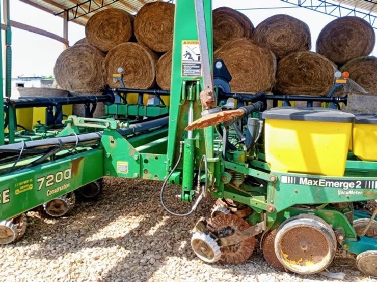 john-deere-7200-image-2