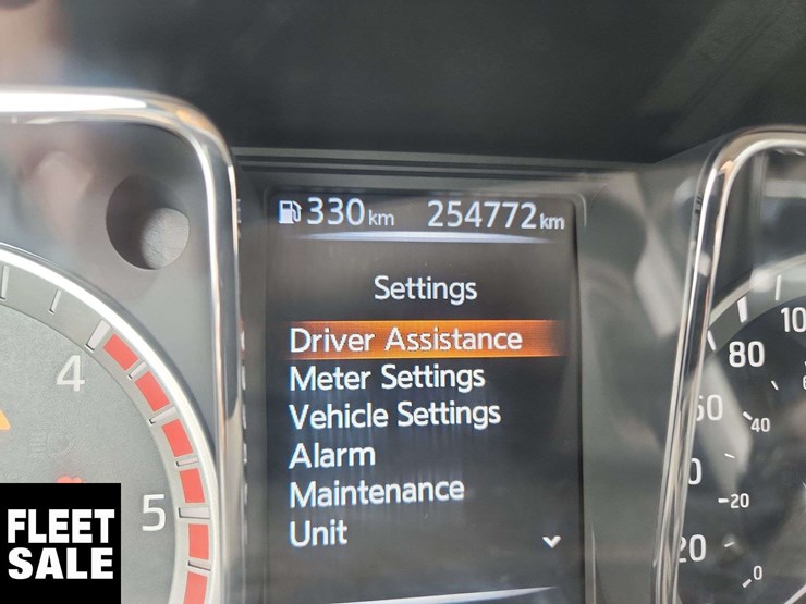 2016-nissan-titan-image-31