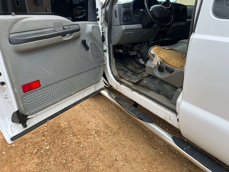 2005-ford-f250-image-19