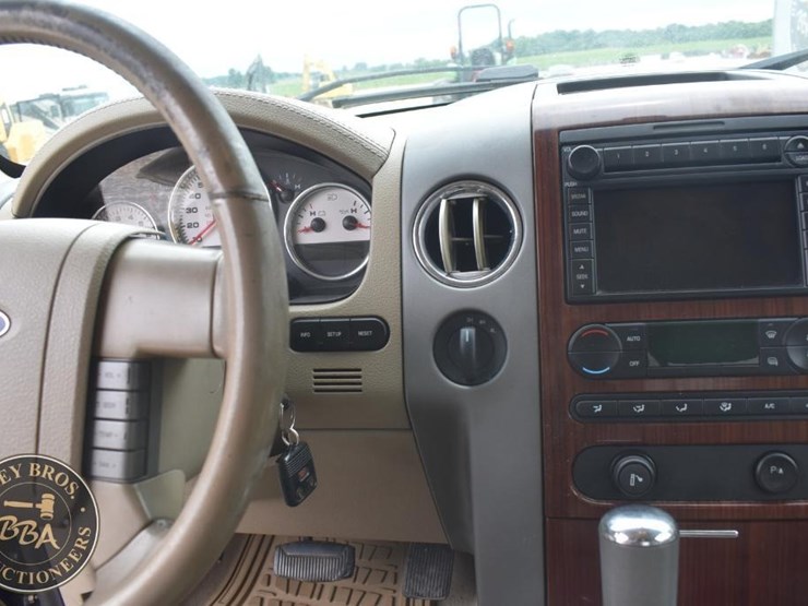 2007-ford-f150-lariat-image-24