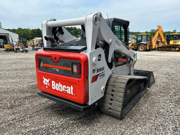 2023-bobcat-t770-image-4