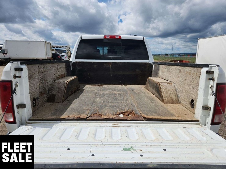 2012-dodge-2500-image-8