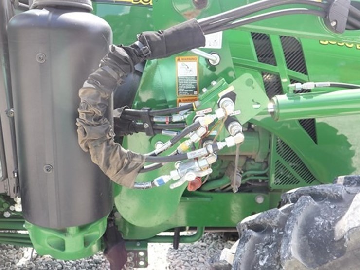 2022-john-deere-5090e-image-15