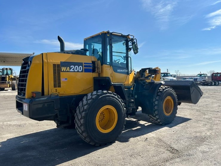 2021-komatsu-wa200-8-image-8